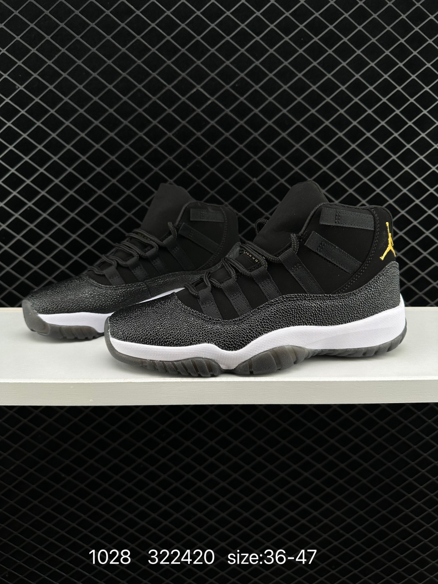 Nike Air Jordan 11 Retro Low LE
